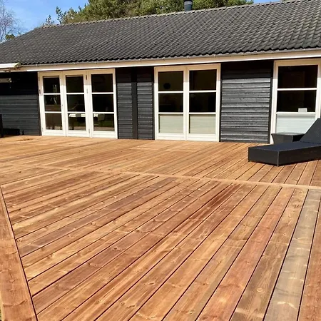 Holiday home Filimena - 350m From The Sea In Ne Jutland By Interhome Laeso